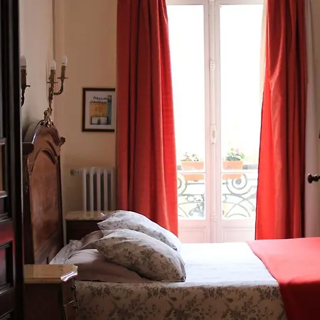 St Simon Vendégház 3*