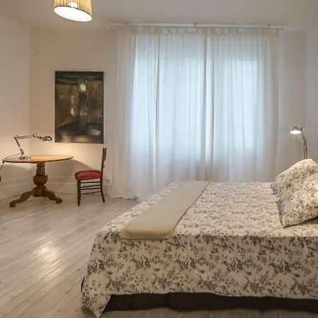 St Simon Blaye-et-Sainte-Luce