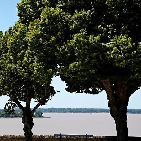 St Simon Pensión 3*