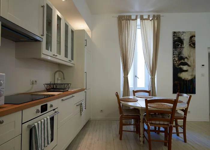 St Simon Pensión 3*