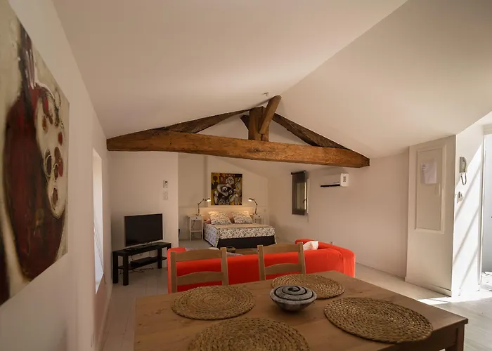 Pensión St Simon 3*