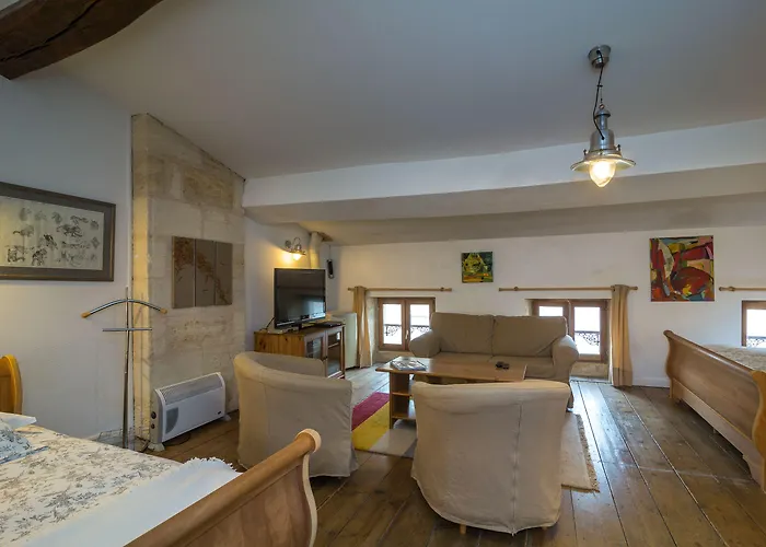 Pensión St Simon Blaye