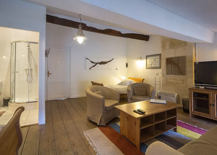 St Simon Pensión Blaye