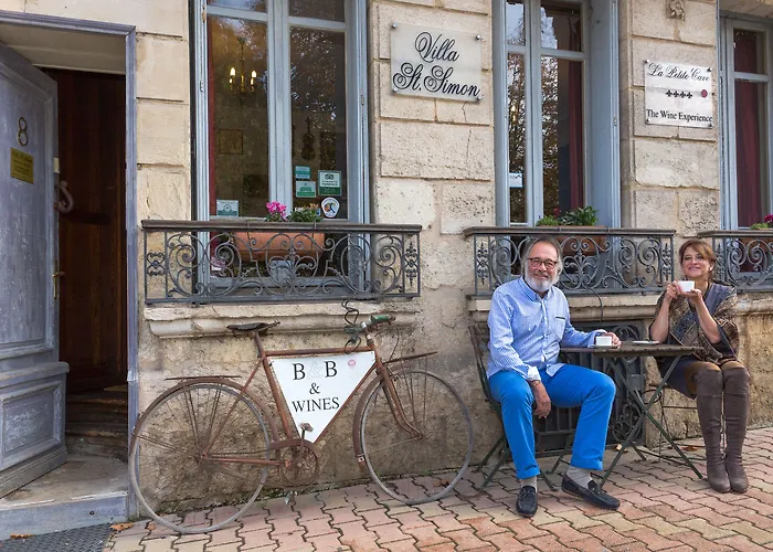 St Simon Pensión Blaye