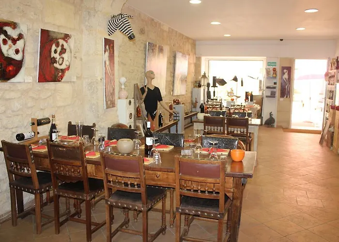 St Simon Pensión 3*